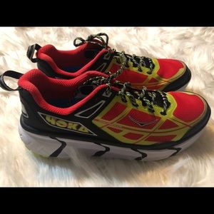NEW Hoka One One Challenger ATR sz11